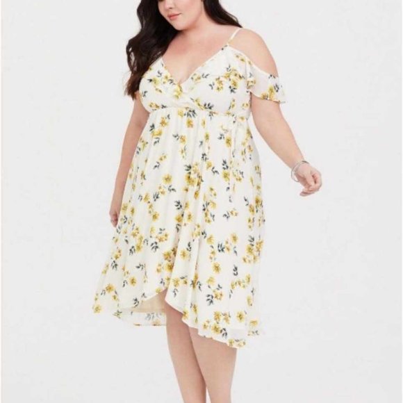 torrid Dresses & Skirts - Torrid Size 1 Ivory with Yellow Floral Chiffon Wrap Dress